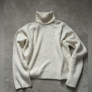 H&M sweater turtle neck